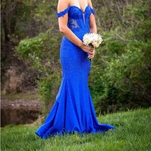 Off-Shoulder Royal Blue Mermaid Evening Dress
